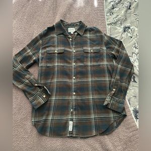 Men’s plaid button down